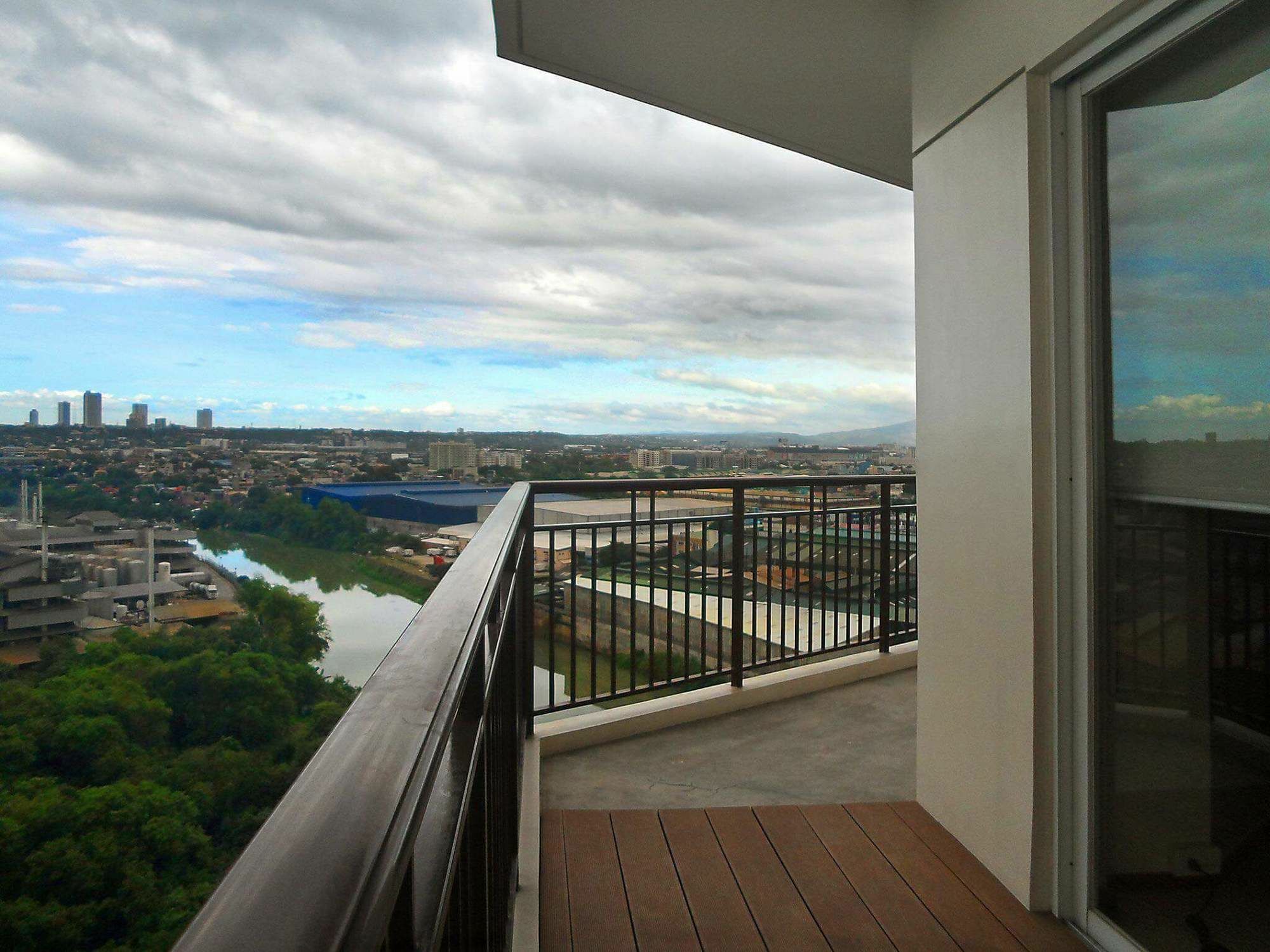The Cirque Serviced Residences Quezon City Eksteriør billede