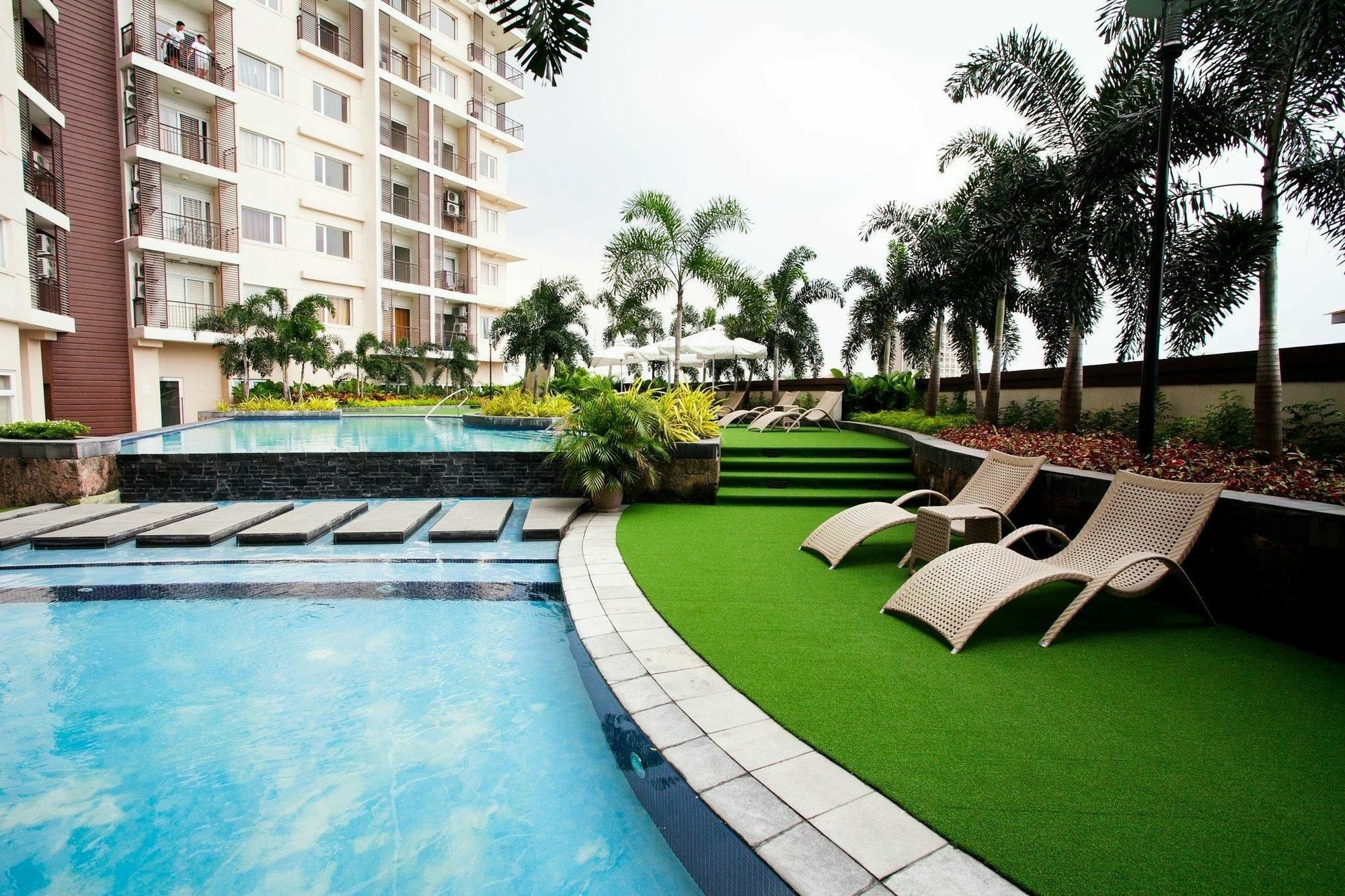 The Cirque Serviced Residences Quezon City Eksteriør billede